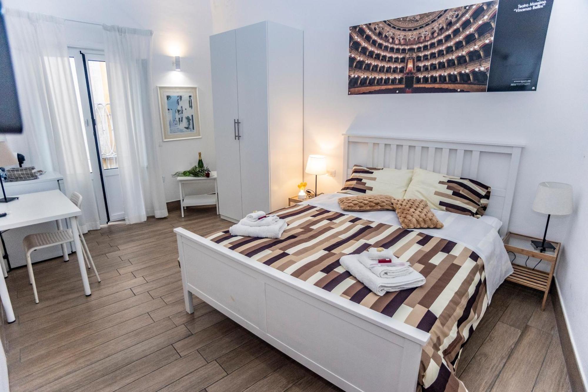 Katane' Room'S Катанія Екстер'єр фото